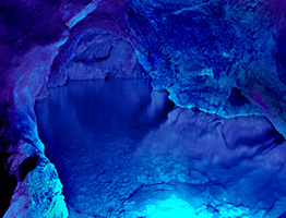 이나즈미 수중 종유동굴